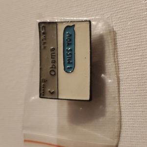 Obama pin